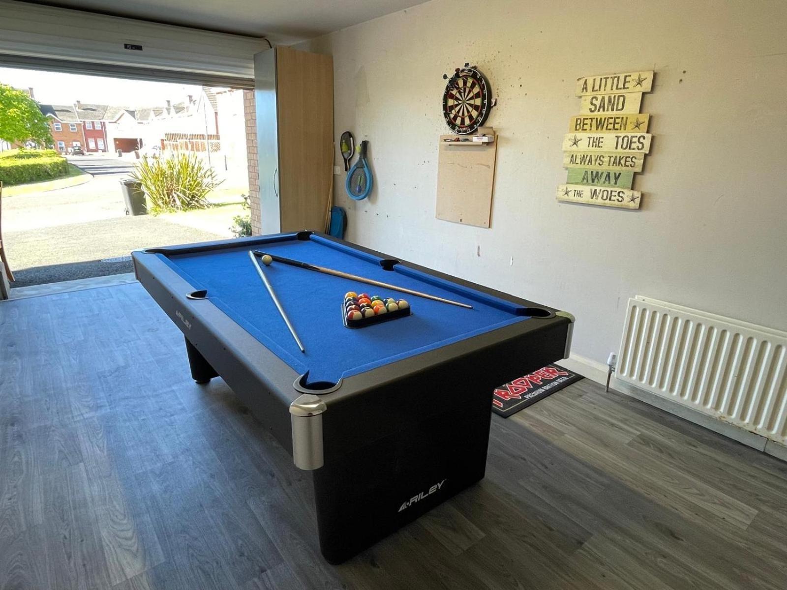 Luxury Portrush Holiday Homes - The Green, Portrush Sleeps 12 - 5 Bedrooms Exterior foto