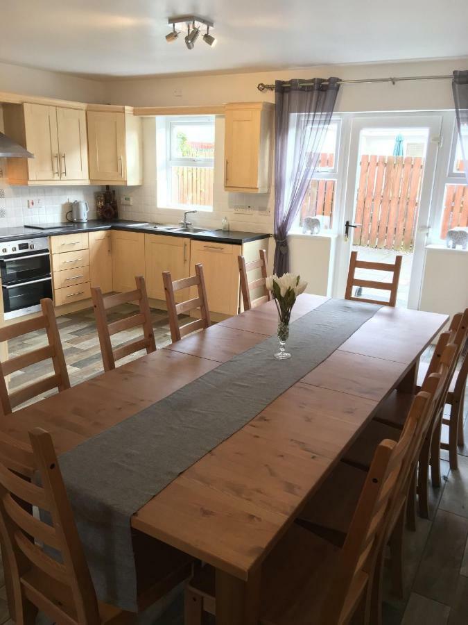 Luxury Portrush Holiday Homes - The Green, Portrush Sleeps 12 - 5 Bedrooms Exterior foto